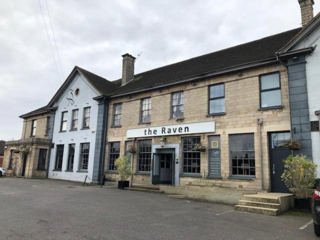 The Raven Hotel Corby Exterior foto